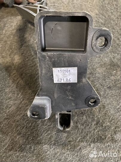 Педаль газа Ford Focus 1