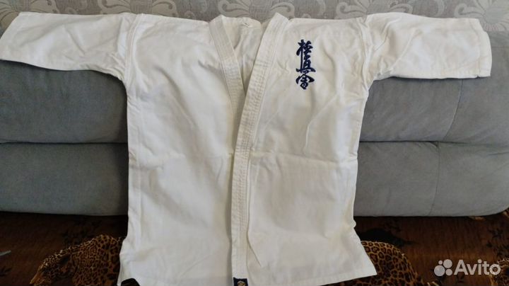 Кимоно для каратэ размер 40-42 на рост 170