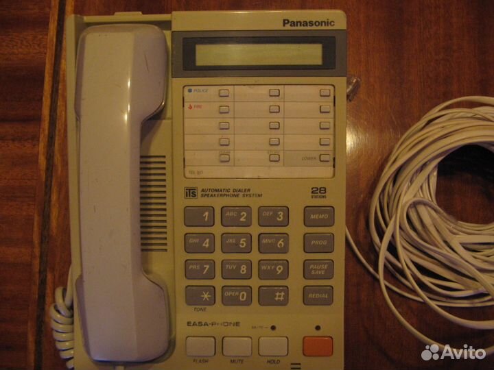 Прод. кнопочный телефон Панасоник KX-T2365