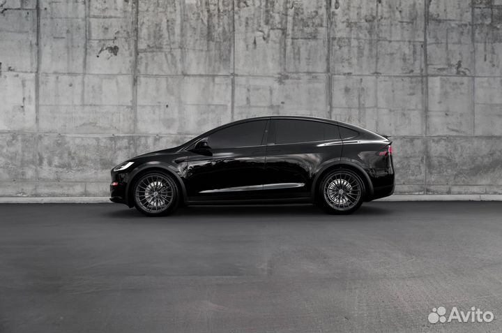 Кованые диски для Tesla Model X R22