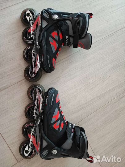 Роликовые коньки