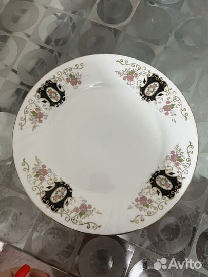 Набор тарелок