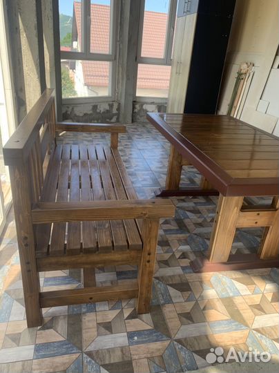 Стол и лавка