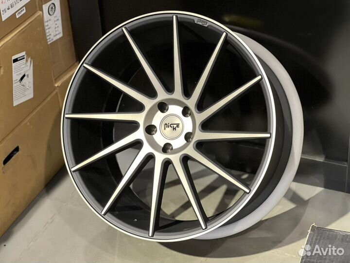 Диски Niche R22 5x114,3 Lexus RX Genesis G80