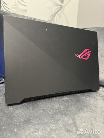 Ноутбук Asus ROG GL704 (RTX 2060/I7 8750H/16GB)