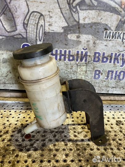 Бачок гур Great Wall Hover H3