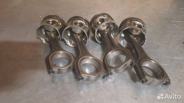 Поршень шатун Citroen Xsara рест. 2006