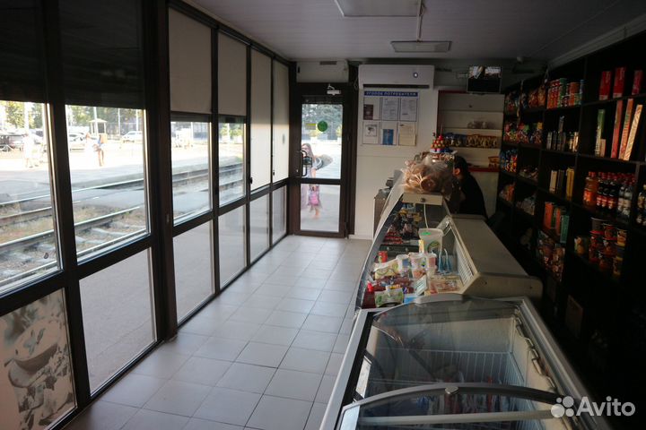 Магазин продуктов в центре города