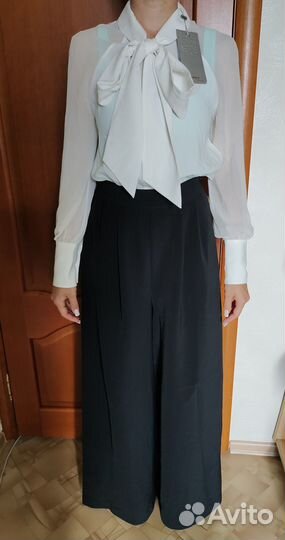 Новый брючный комбинезон, р.44