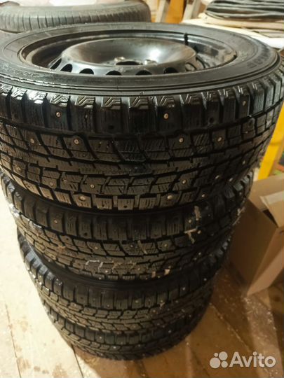 Колеса зимние 185 65 r15 (Skoda Octavia)