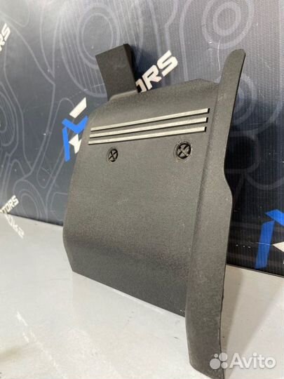 Декоративная накладка двигателя Audi Allroad C5