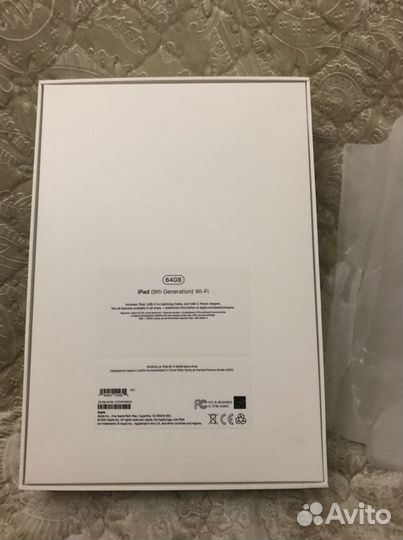 Коробка от iPad 9 поколения 64 гб