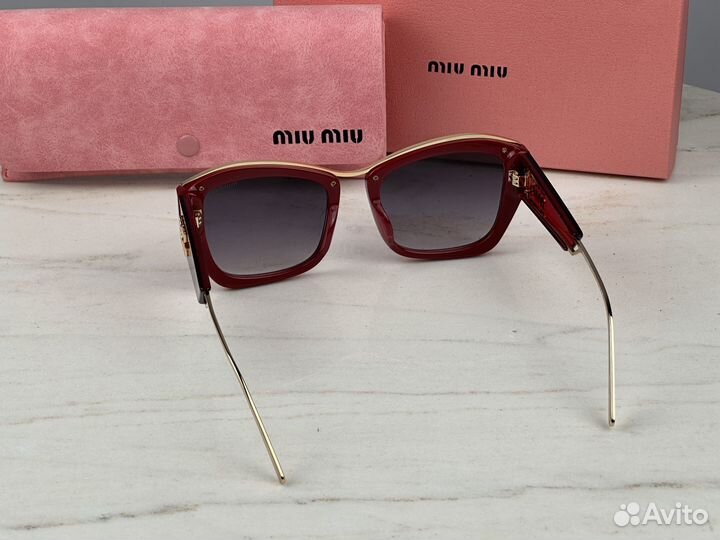 Очки Miu Miu