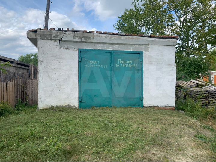 Гараж, > 30 м²