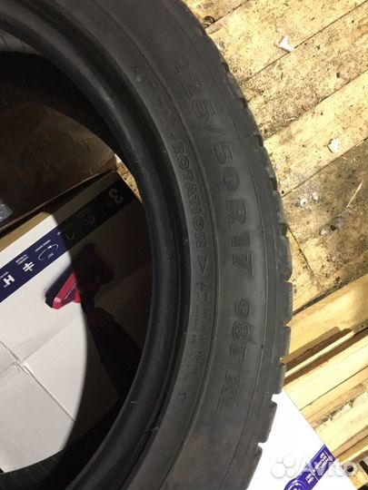 Nokian Tyres Hakkapeliitta 7 225/50 R17 98T