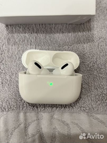 Беспроводные наушники Pods Pro с микрофоном