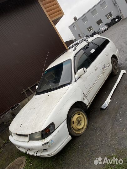 Toyota corolla 2000год