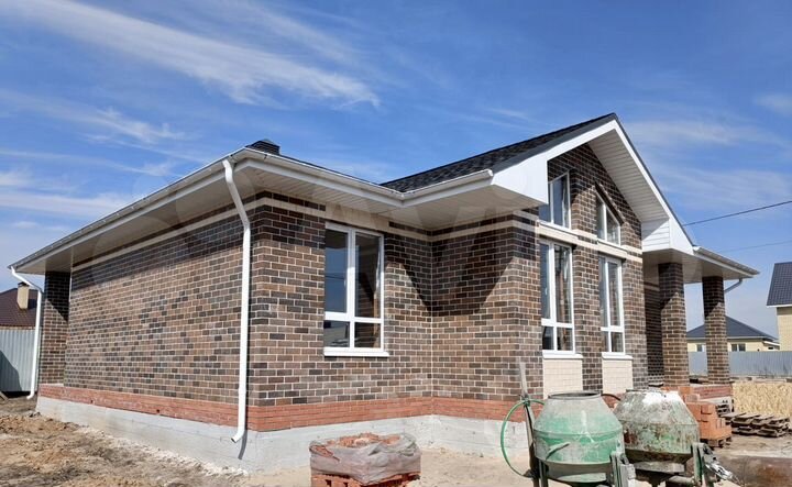 Коттедж 127 м² на участке 8 сот.