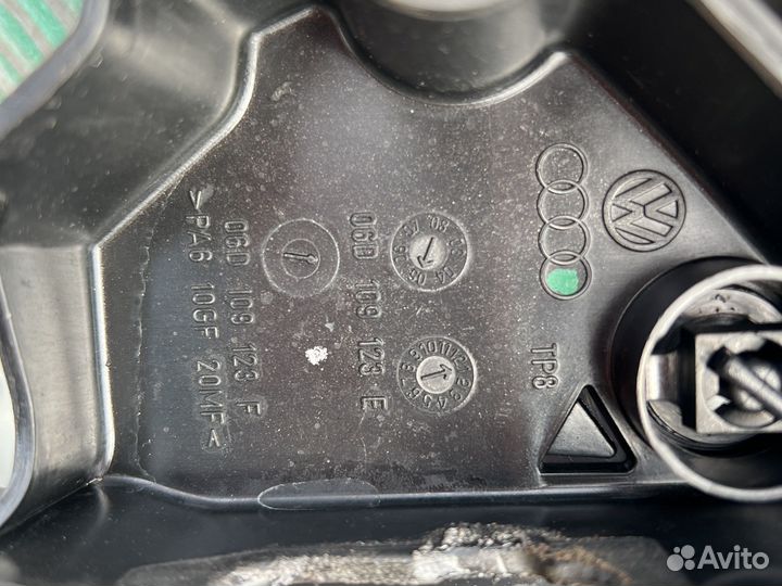 Крышка грм VAG 2.0FSI 06D109123F