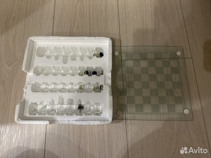 Стеклянные шахматы 20*20