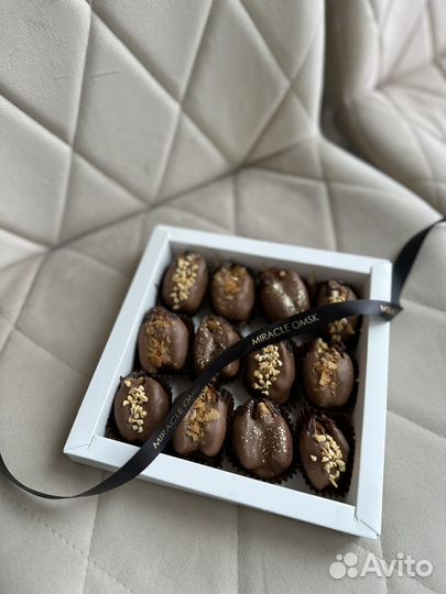 Королевские финики в шоколаде