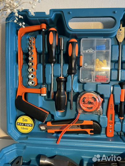 Набор инструментов с шуруповертом makita 100 пр