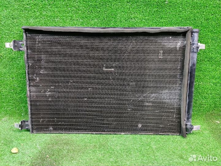 Радиатор кондиционера (конденсер) Bentley Flying Spur