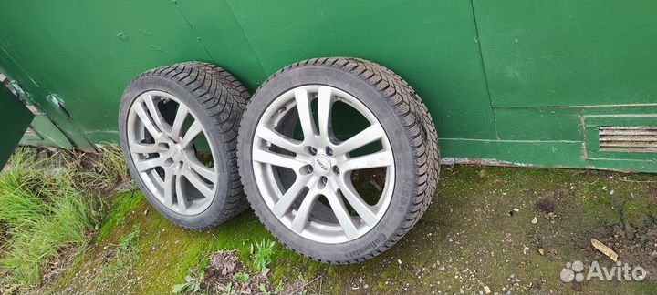 Continental ContiIceContact 240/40 R18