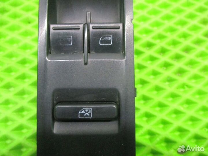 Блок управления стеклоподъемниками Volkswagen Polo 5 MK5