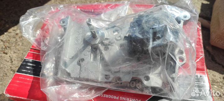 Помпа на K4m из комплекта грм с помпойKP15671XS