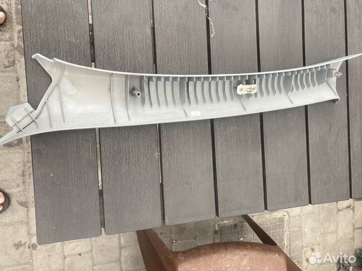 Правая накладка nissan almera classic