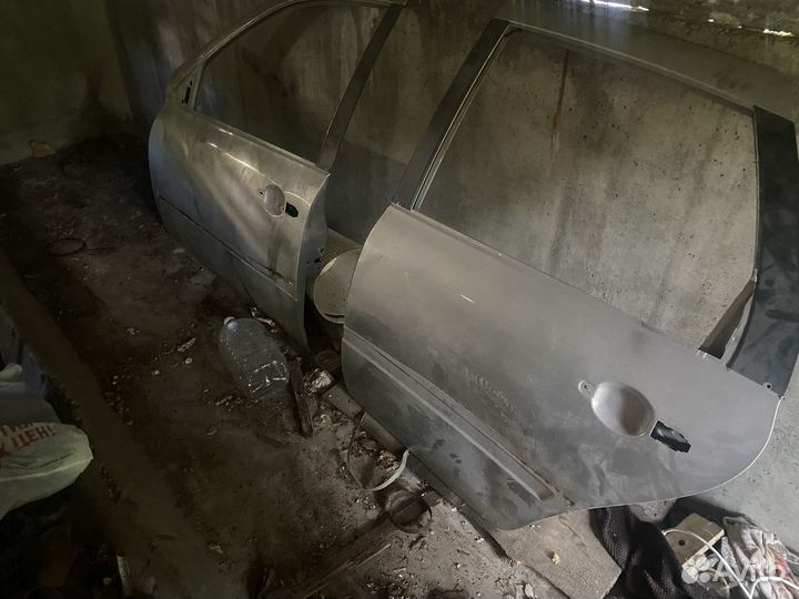 Дверь LADA granta левая.перед,зад