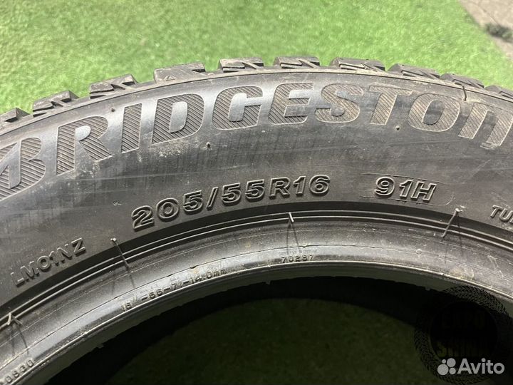 Bridgestone Blizzak LM-001 205/55 R16 91H