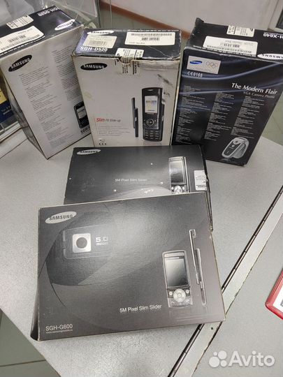 Коробки Samsung