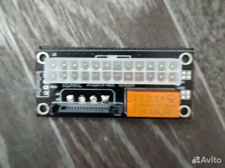 Переходник питания и синхронизатор блоков питания