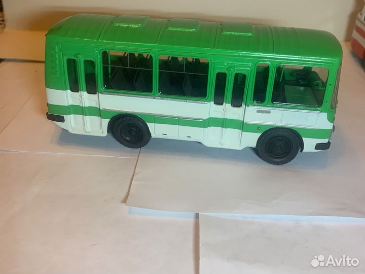 Модель автобуса финоко Паз 32051 1:43