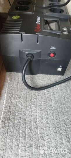 Бесперебойник Cyber power BR 650elcd