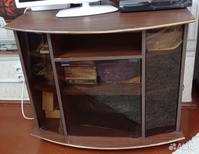 Тумба под телевизор