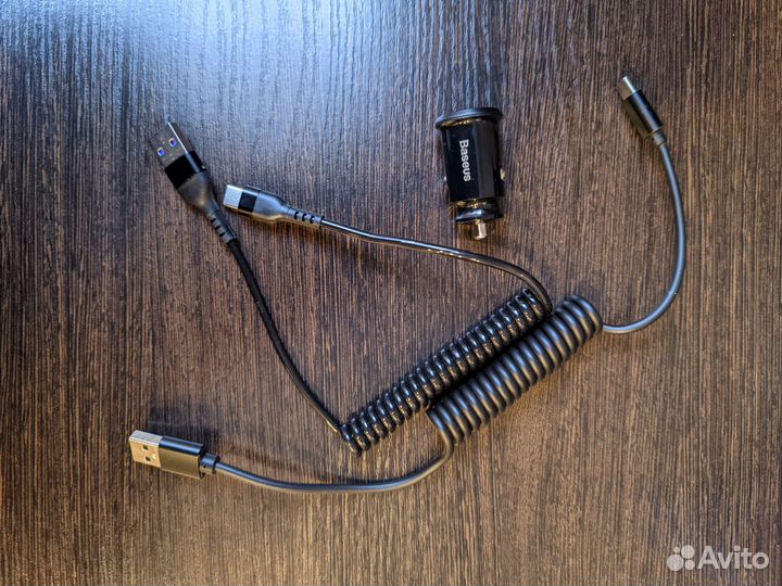 Автомобильное зарядное устройство Baseus