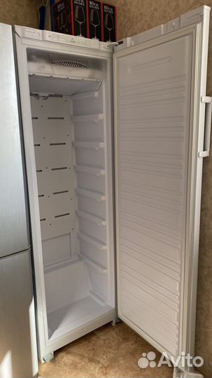 Морозильный шкаф Бирюса 147SN