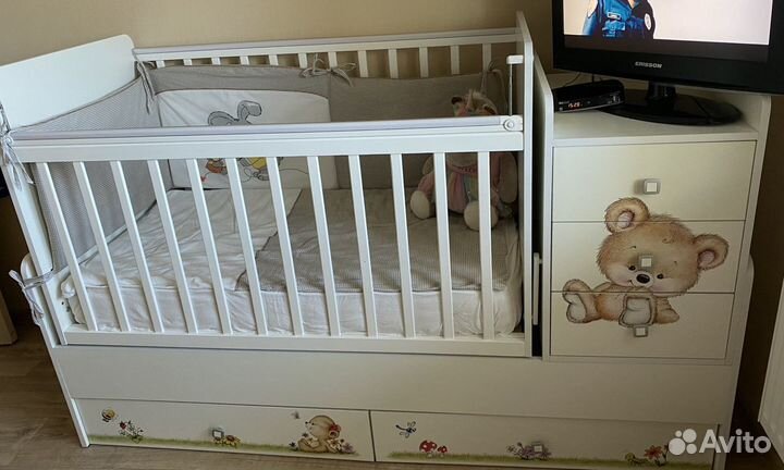 Кровать с маятником