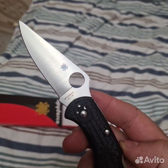 Нож Spyderco
