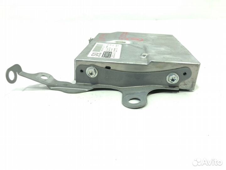 Блок трансивера Lexus Ls600H UVF45 2UR-FSE 11.2009