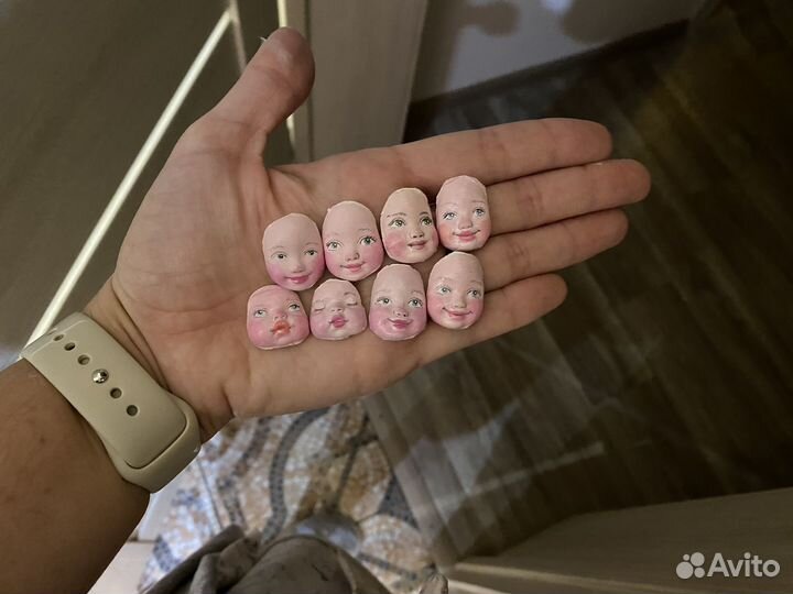 5 лиц и один молд