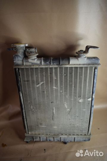 Радиатор охлаждения с вентилятором Hyundai Accent