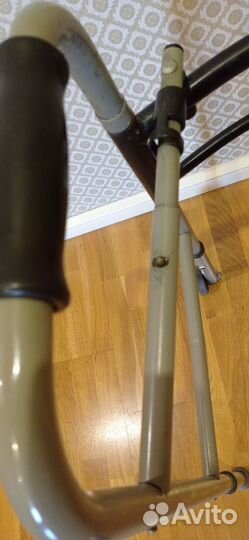 Ходунки для взрослых на колесах