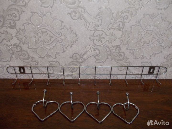 Вешалка настенная