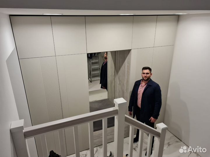 Шкаф купе с зеркалом