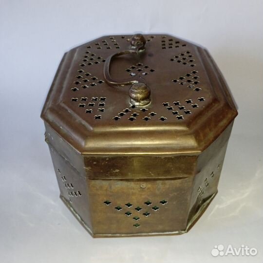 Старинный сундук, Испания, 19 век