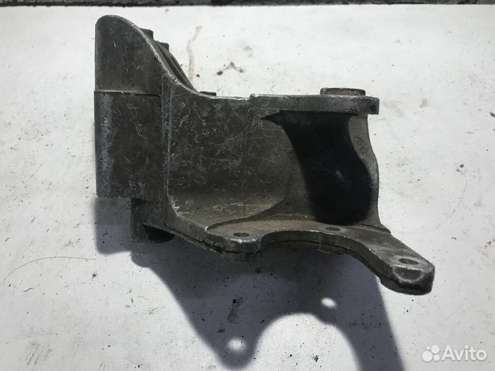 Кронштейн гидроусилителя Mitsubishi Lancer 10